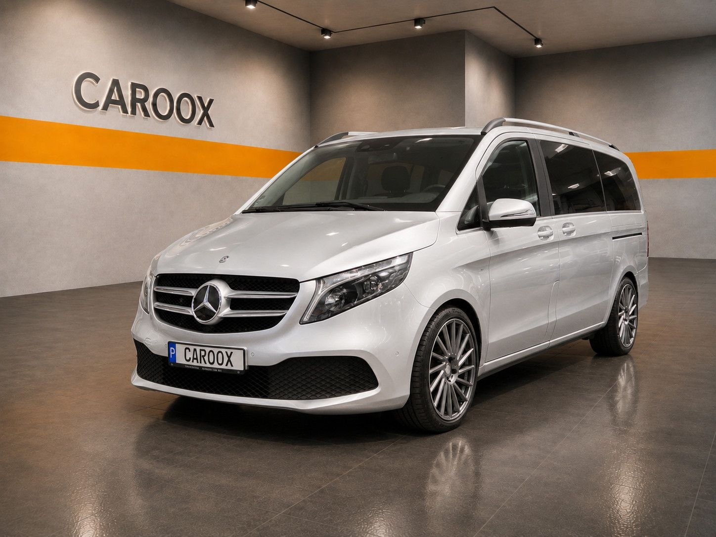 MERCEDES-BENZ V 220
